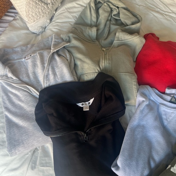 SWEATSHIRT BUNDLE - cat not included :) - Picture 2 of 4